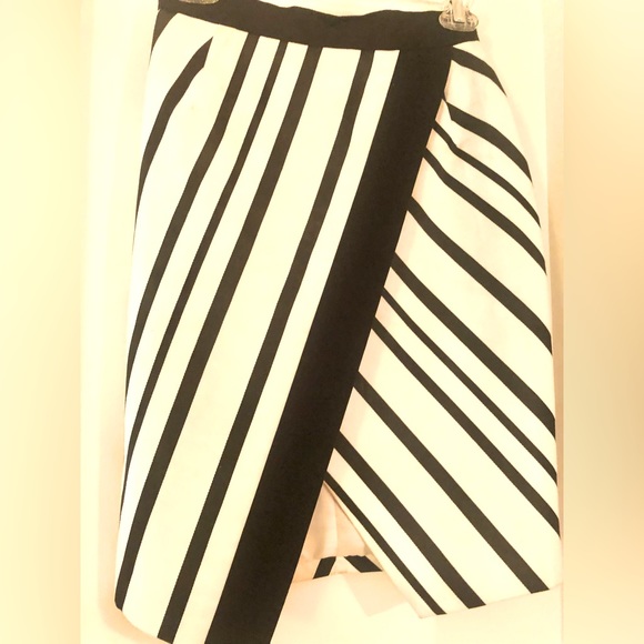 Fitted Skirt Front Split H&M Pencil Skirt - Picture 7 of 8